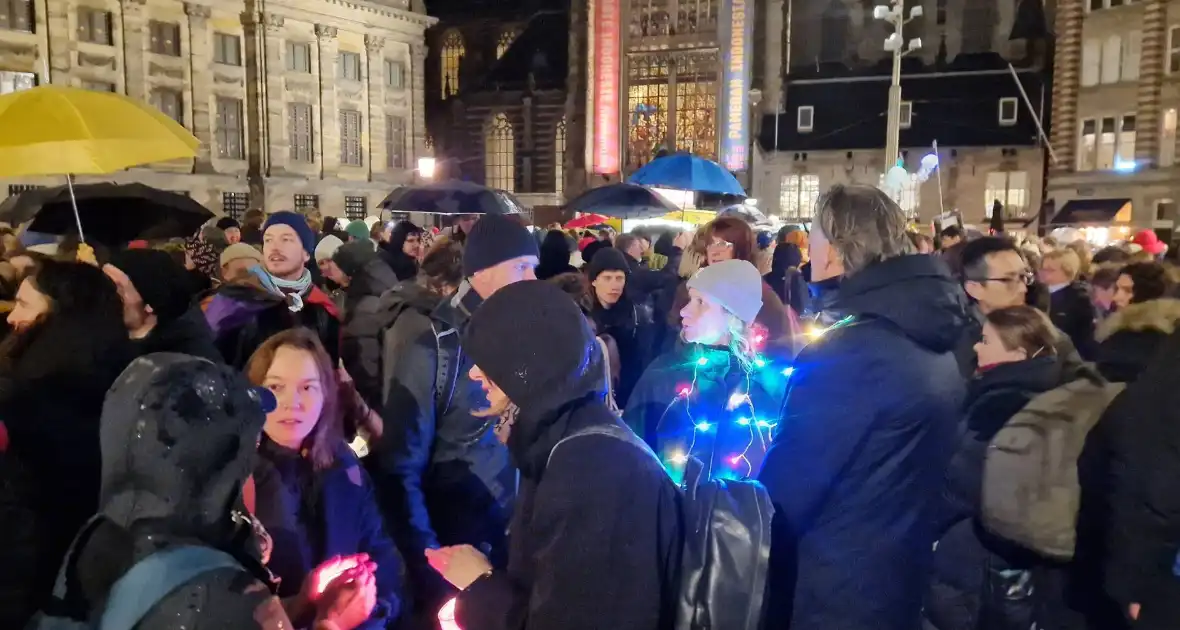 Protest Samen voor Solidariteit trekt veel mensen - Foto 2