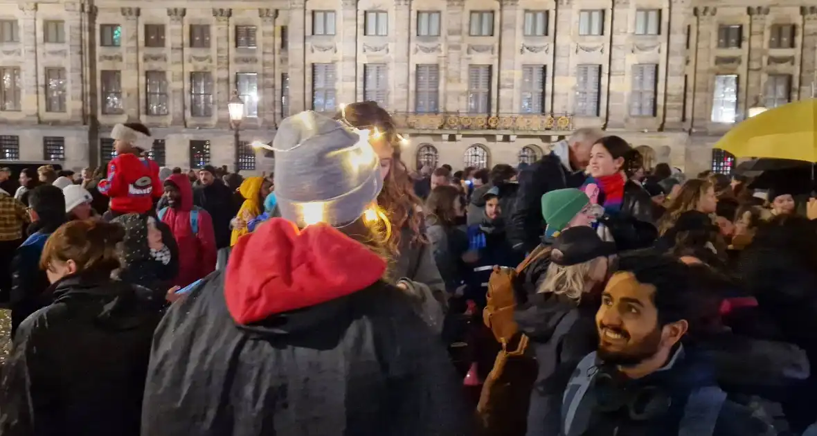 Protest Samen voor Solidariteit trekt veel mensen - Foto 3