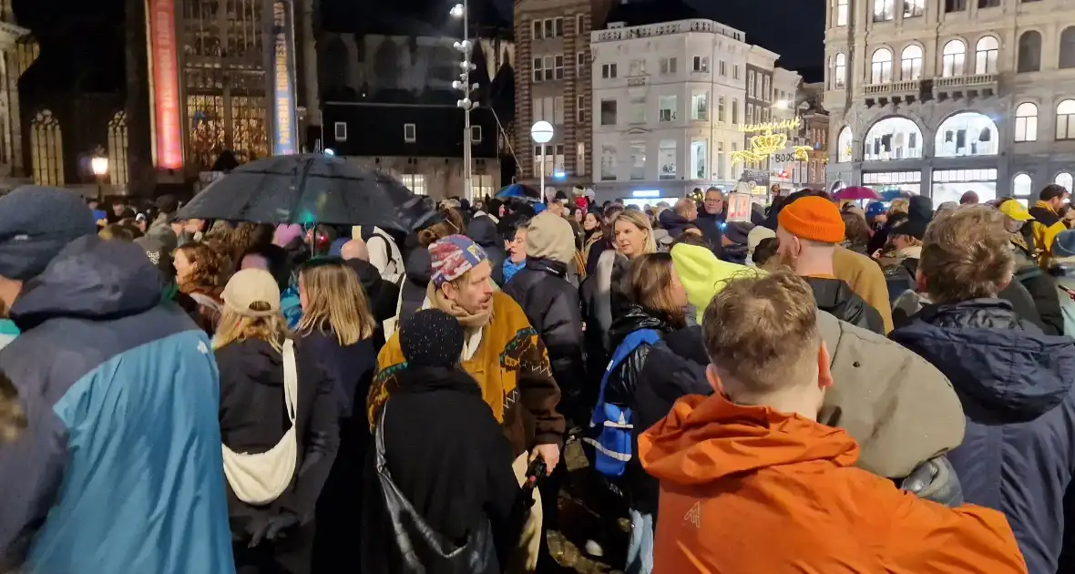 Protest Samen voor Solidariteit trekt veel mensen - Foto 5