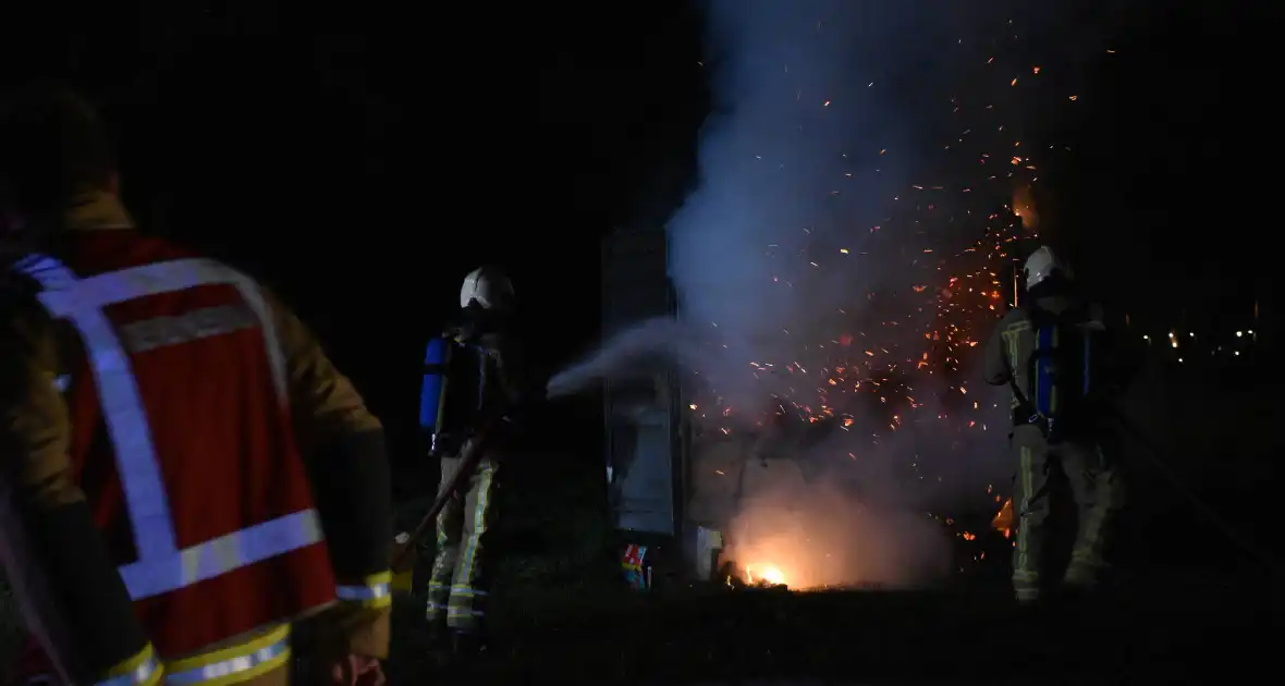 Flinke brand in grote container - Foto 5