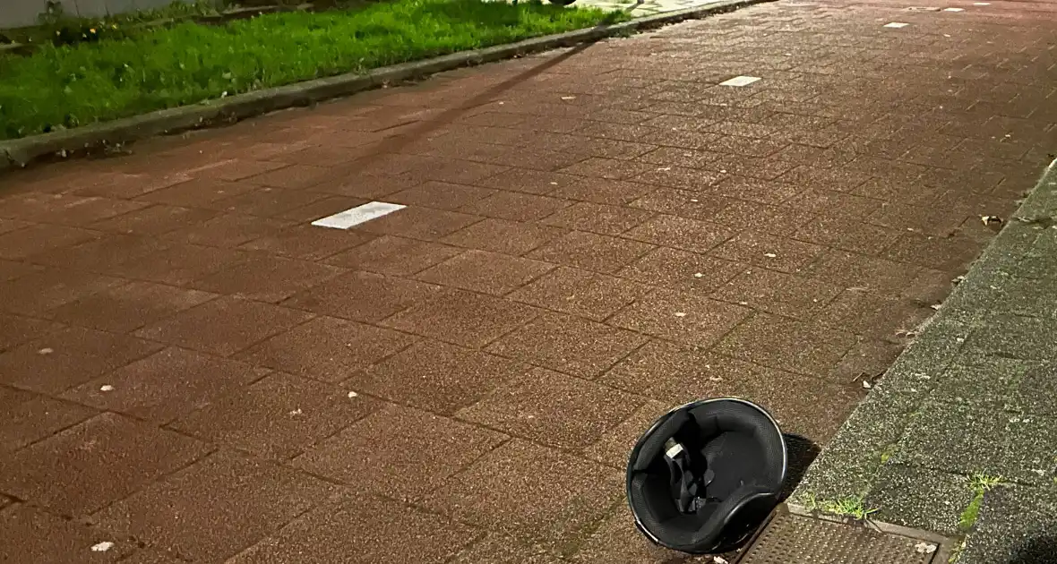 Achtergelaten scooter aangetroffen na melding overval - Foto 3