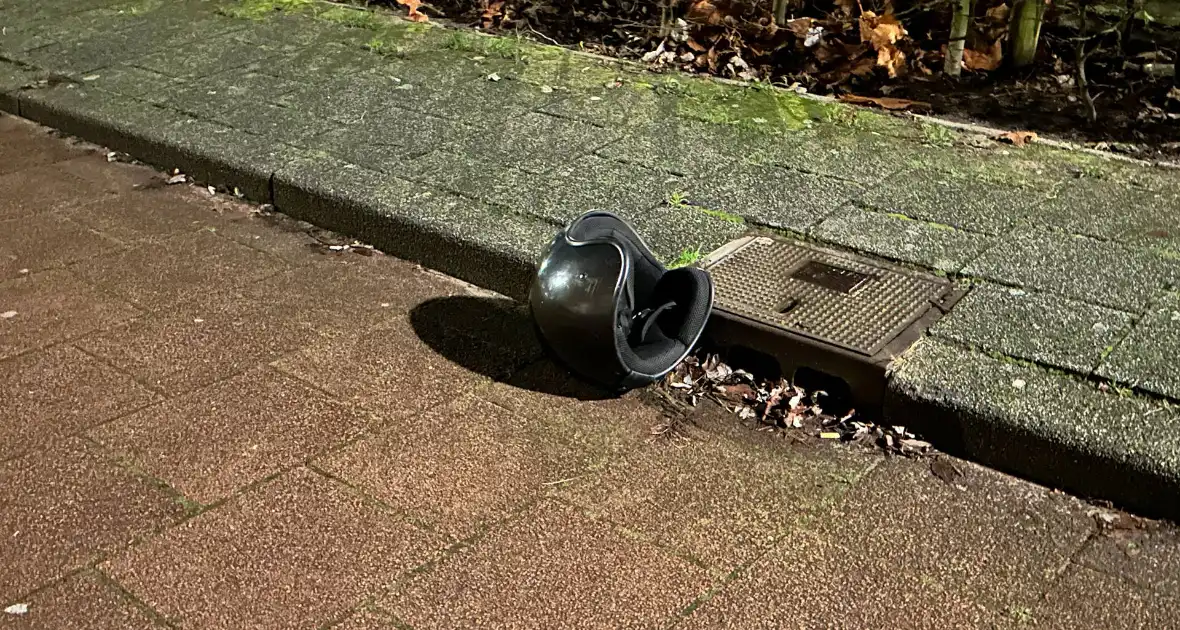 Achtergelaten scooter aangetroffen na melding overval - Foto 6