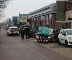 Gewonde en forse schade na kop-staartbotsing