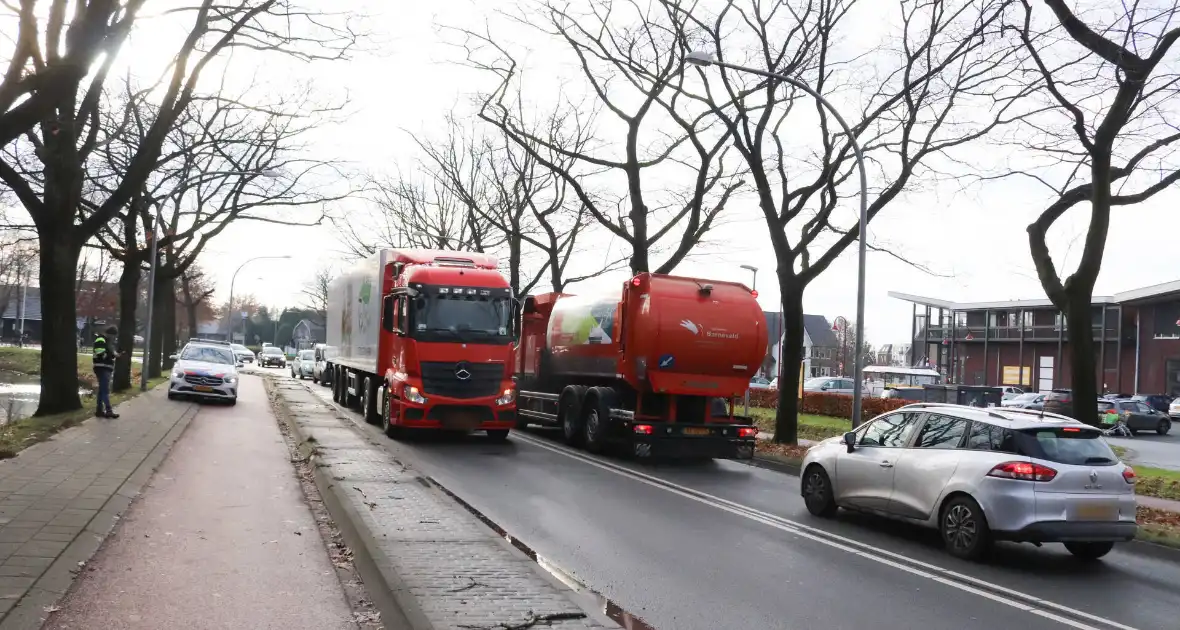 Gestrande vrachtwagen zorgt voor verkeersoverlast