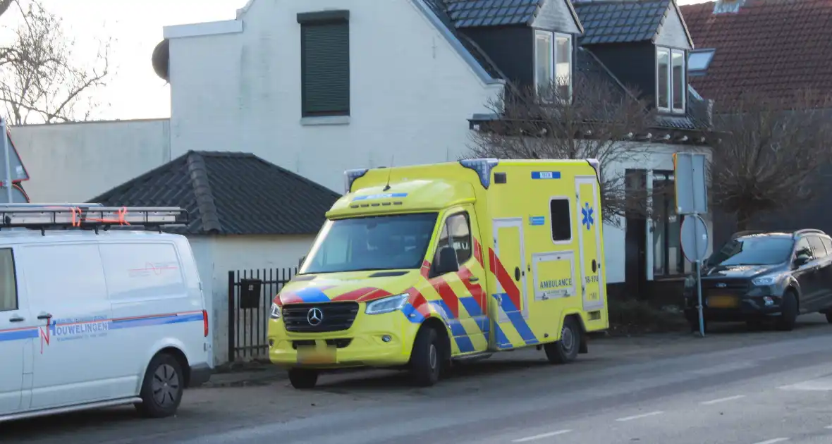 Voetganger aangereden door een bestelbus met laadbak