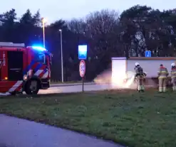 Marktkraam achter busje vat tijdens rijden vlam bij rechter achterwielen op N36 bij Mariënberg