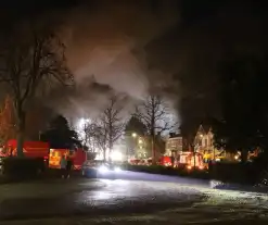 Uitslaande brand zorgt voor veel rookontwikkeling