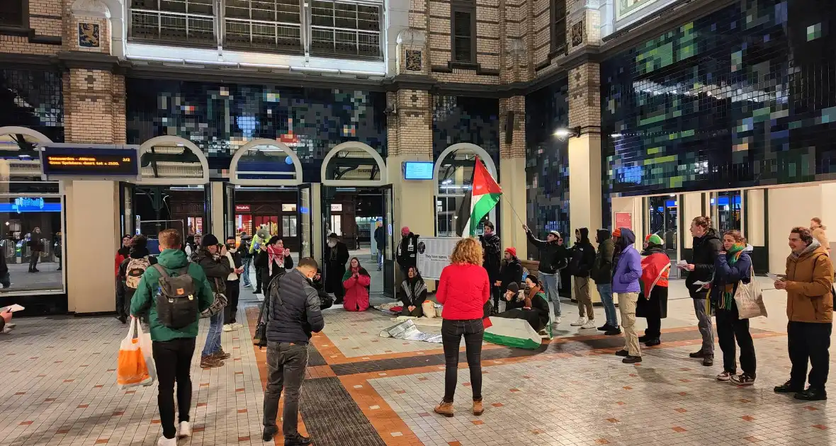 Palestijn verzet in stationshal