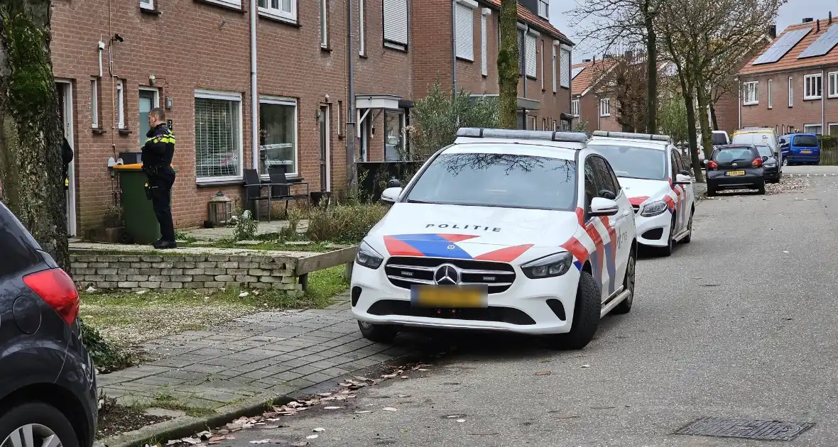 Hennepplantage aangetroffen in woning - Foto 1