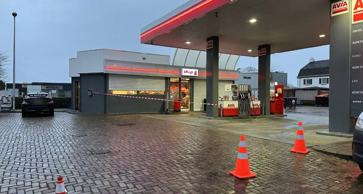 Veel schade bij inbraak in tankstation - Foto 5