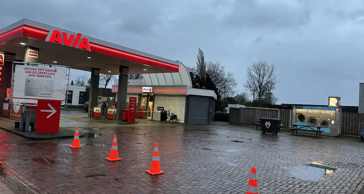 Veel schade bij inbraak in tankstation - Foto 6