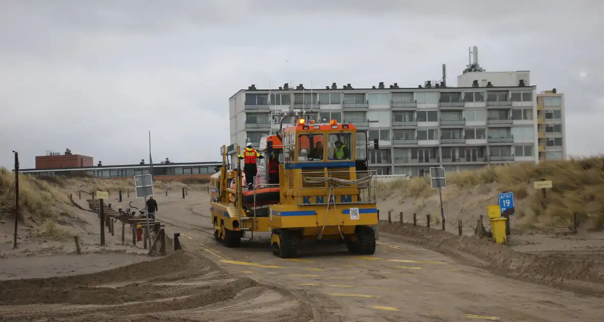 KNRM zoekt naar mogelijk vermiste zwemmer - Foto 4