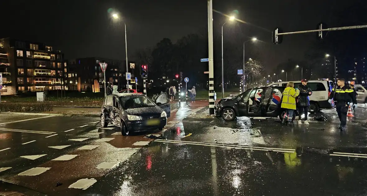 Voetganger aangereden tijdens afhandeling eerder ongeval - Foto 9