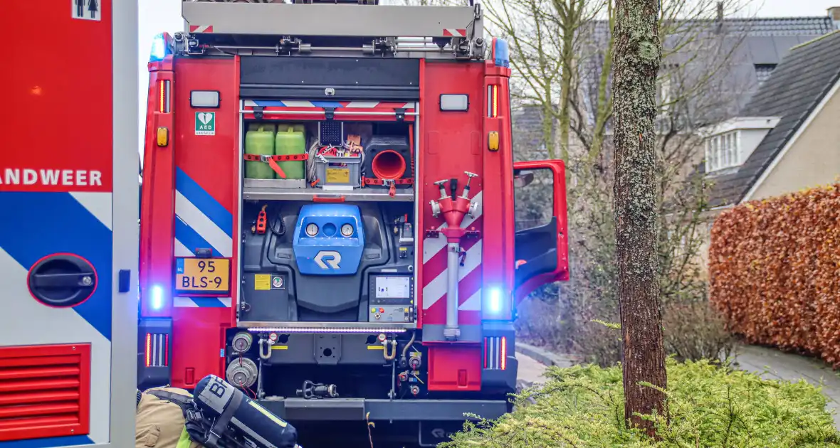 Zolder loopt flinke schade op door brand - Foto 4