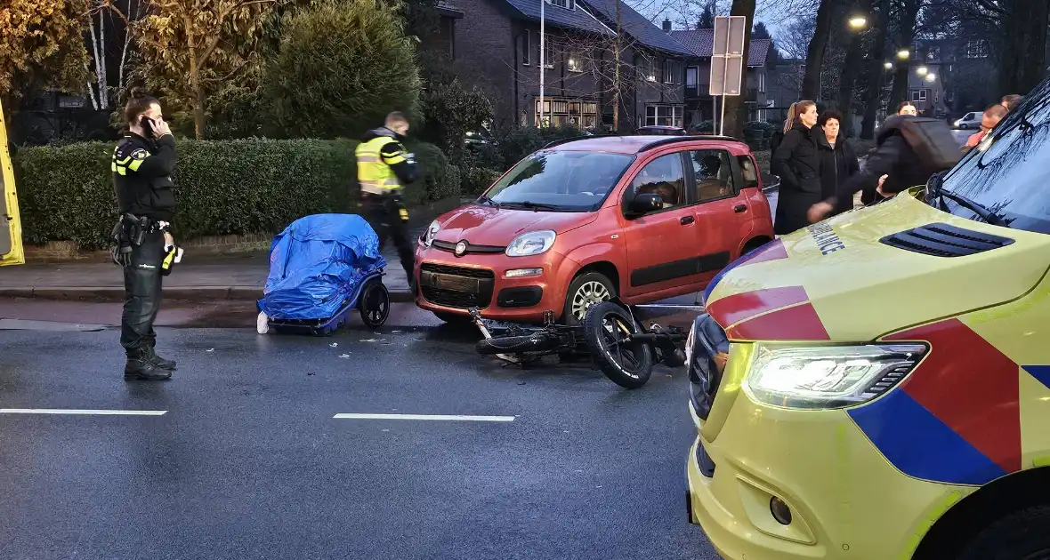 Gewonden en verkeerschaos na aanrijding - Foto 2