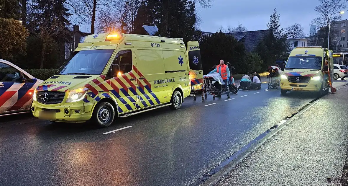 Gewonden en verkeerschaos na aanrijding - Foto 3