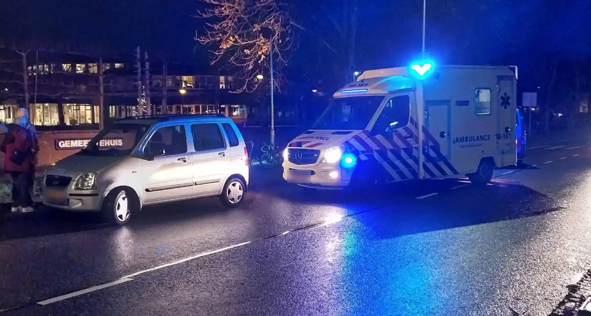 Kind zwaargewond bij aanrijding met auto - Foto 2