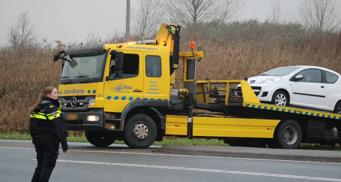 Automobilist belandt bijna in sloot - Foto 5