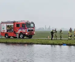 Brandweer doet onderzoek naar vaten in de Arkervaart