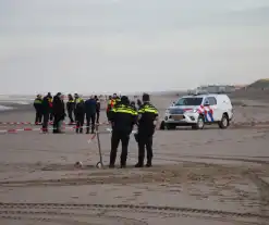 Levenloos lichaam aangetroffen op strand