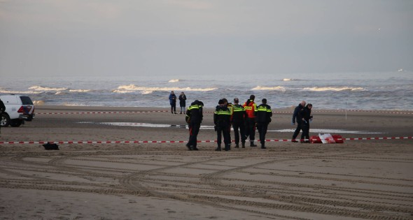 Levenloos Lichaam Aangetroffen Op Strand | 112-nu.nl