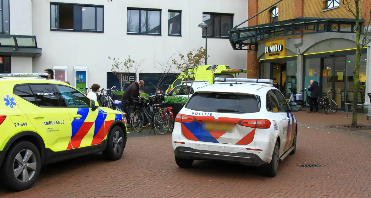 Persoon gewond na val in supermarkt - Foto 1