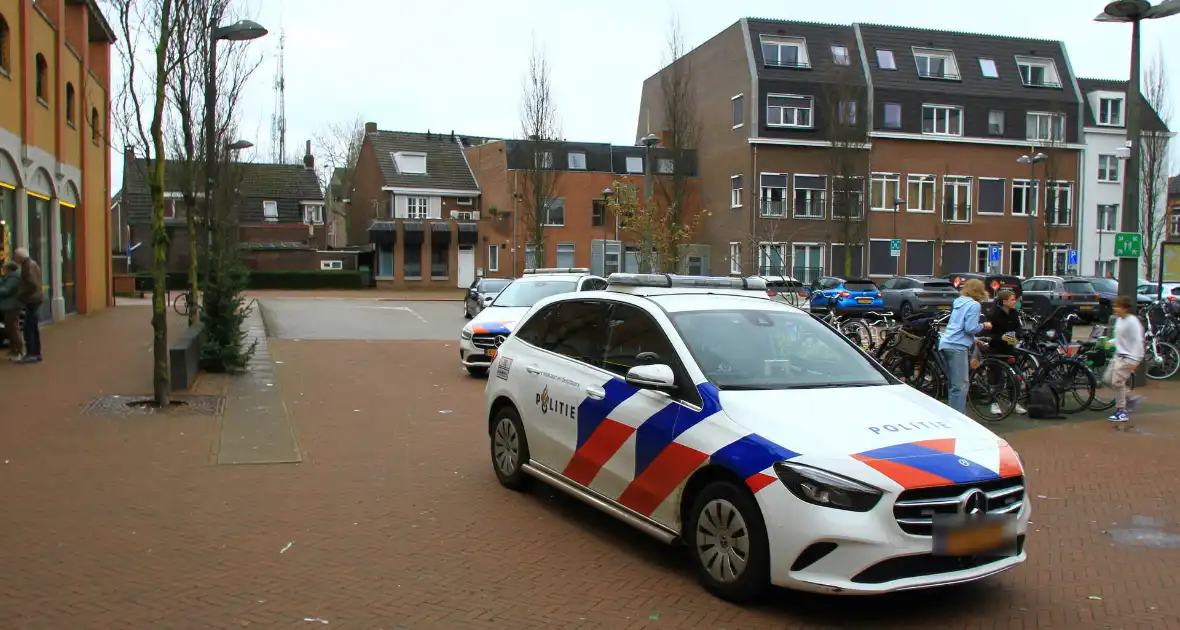 Persoon gewond na val in supermarkt - Foto 4