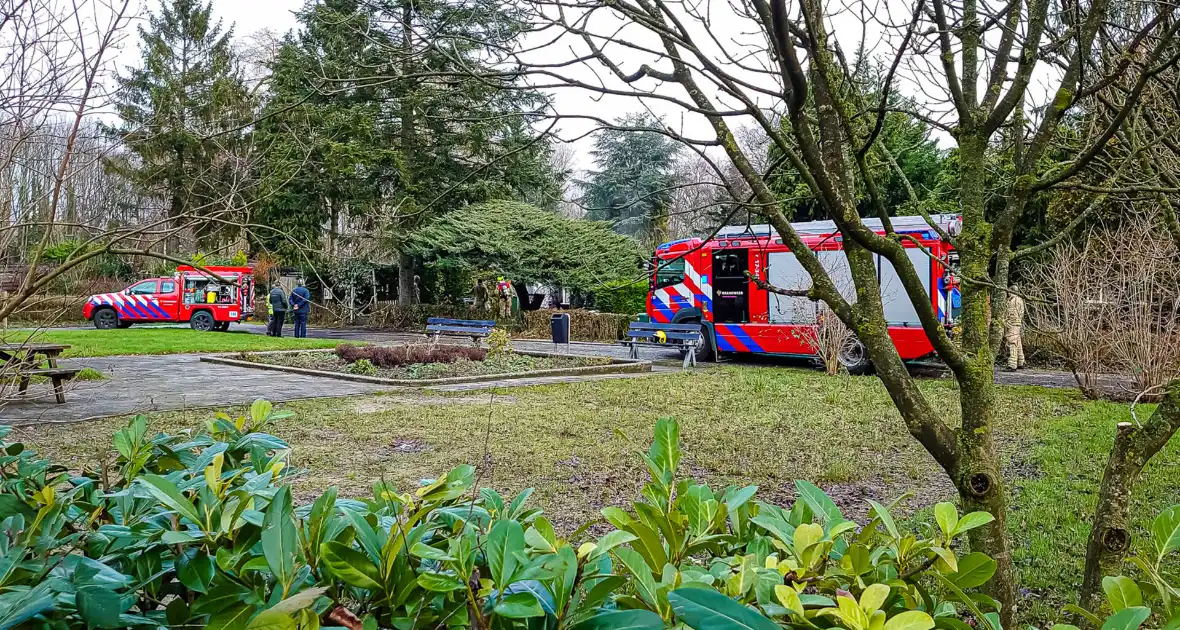 Brand in tuinhuis op volkstuincomplex - Foto 1