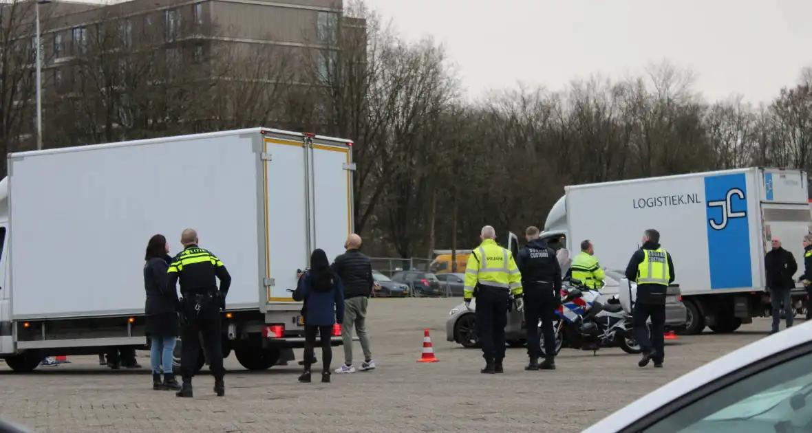 Grote verkeerscontrole door instanties - Foto 5