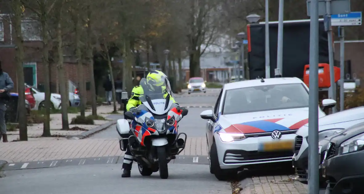 Veel politie aanwezig vanwege verdachte situatie - Foto 5