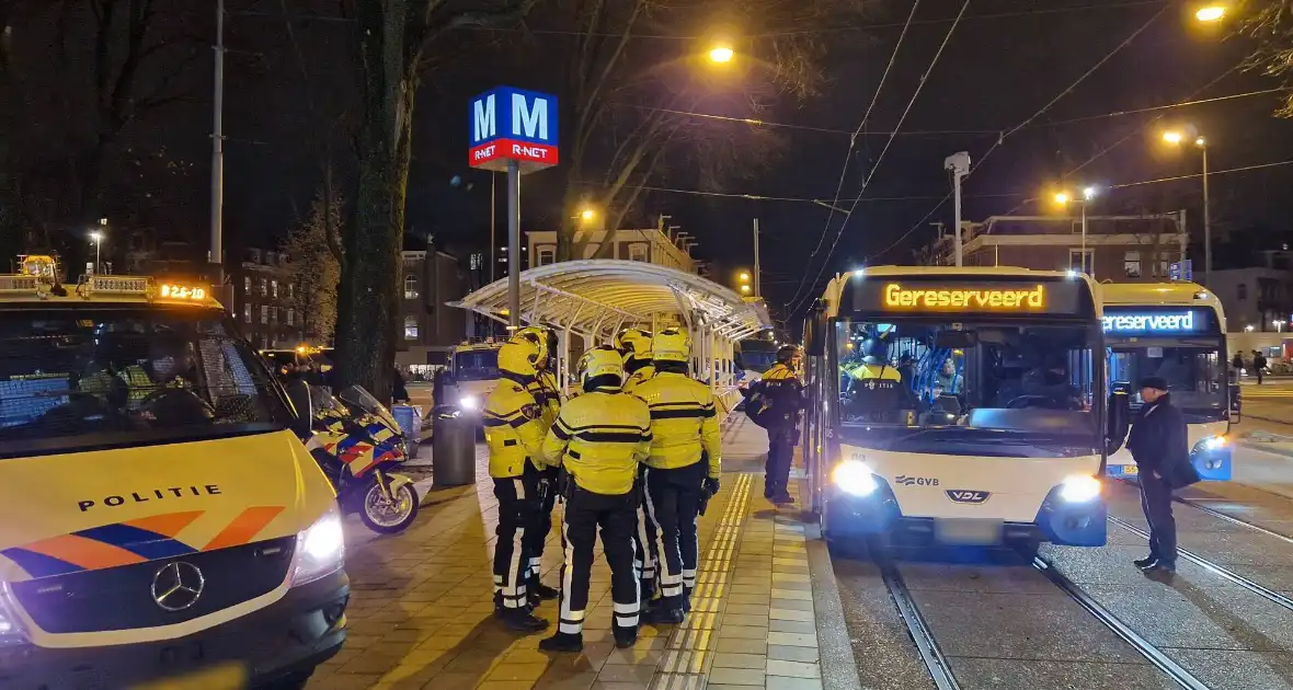 Ruim 100 voetbalsupporters aangehouden - Foto 3