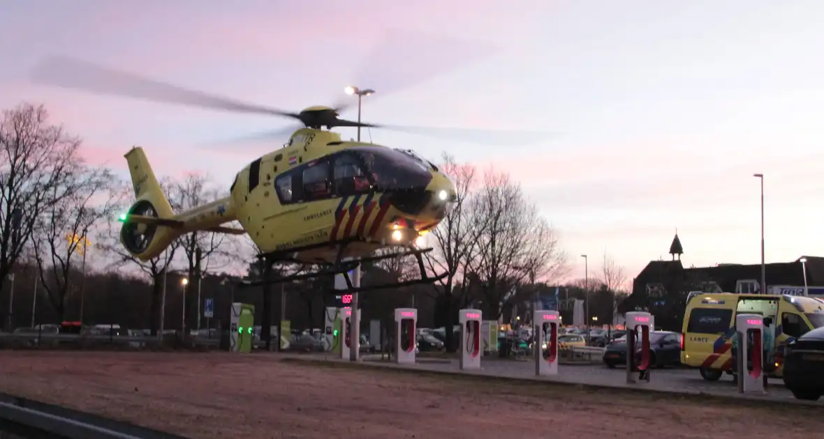 Traumateam ingezet bij medische noodsituatie in hotel - Foto 15