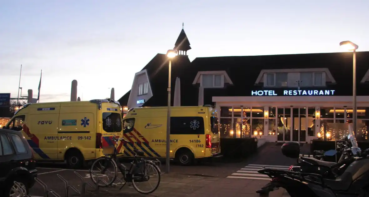 Traumateam ingezet bij medische noodsituatie in hotel - Foto 5