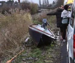 Motorboot met acht opvarende gezonken