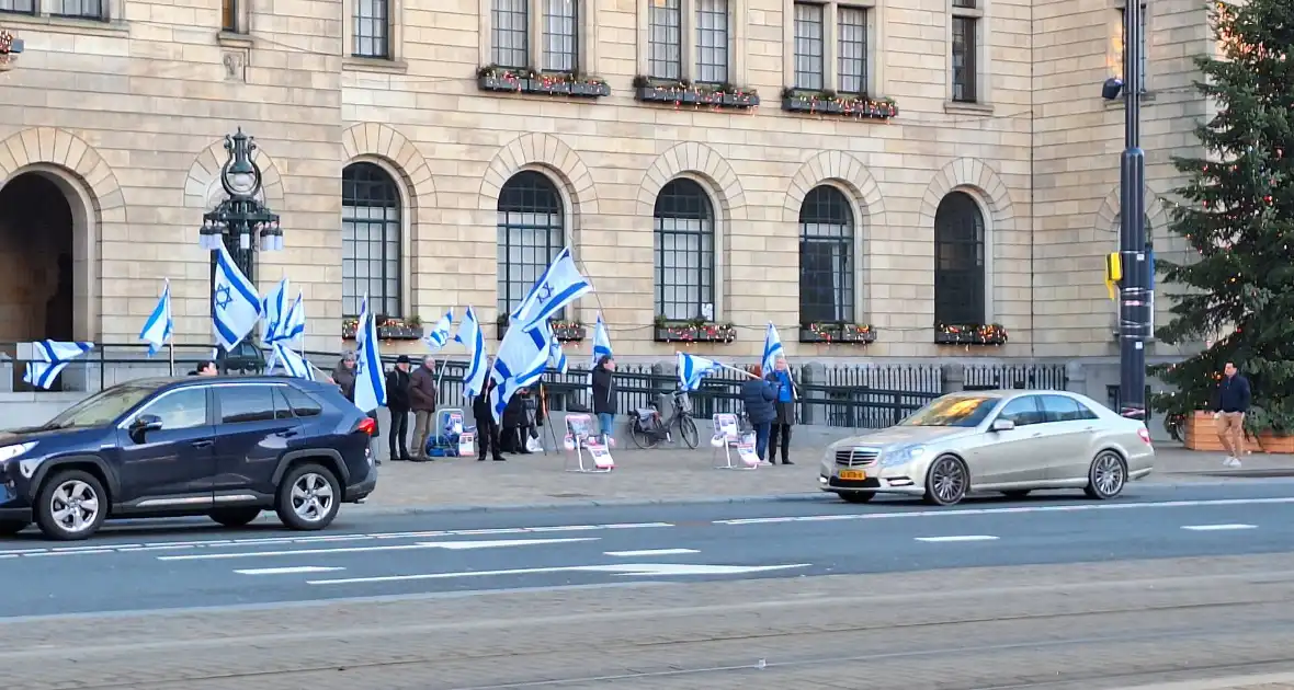 Pro Israel demonstratie voor stadhuis - Foto 4