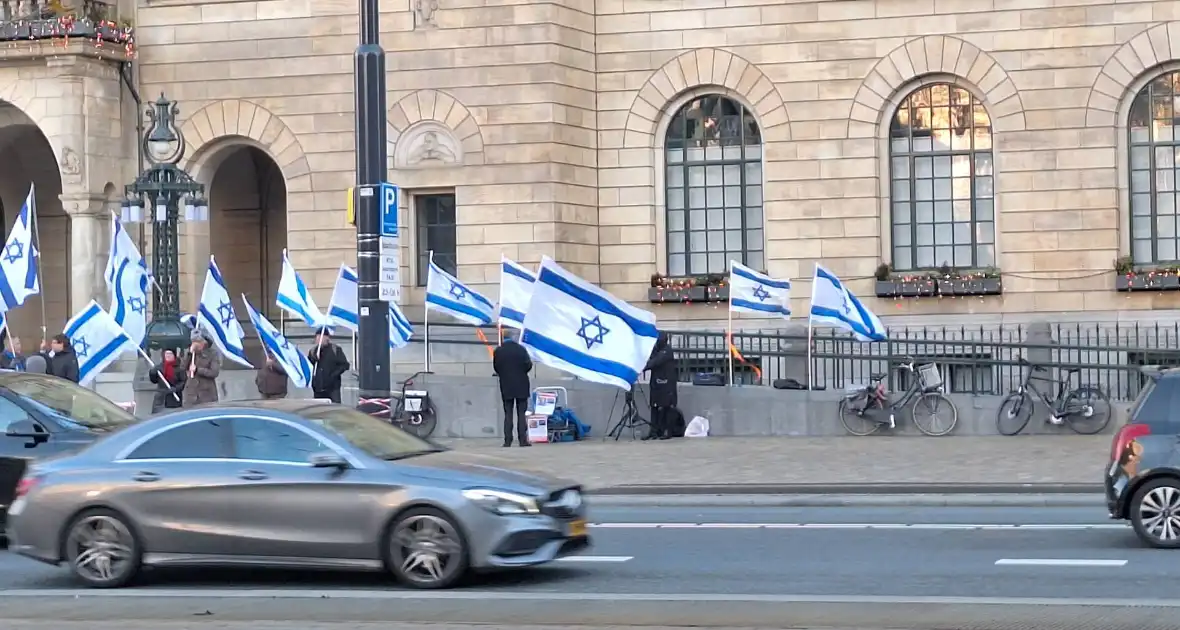 Pro Israel demonstratie voor stadhuis - Foto 5