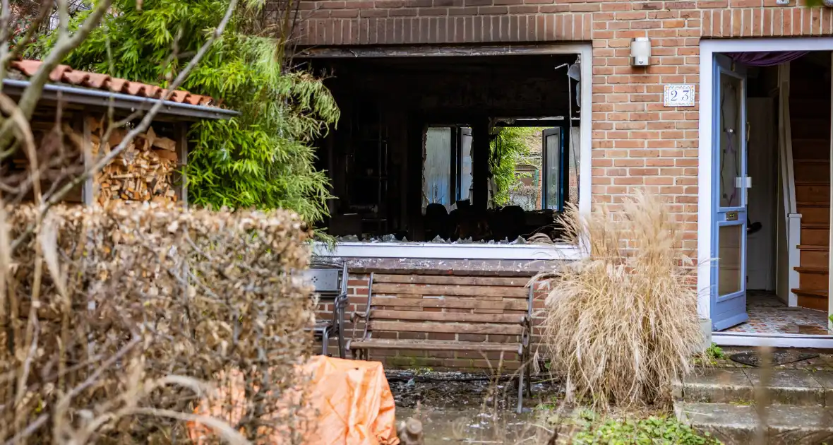 Woning onbewoonbaar door brand - Foto 2