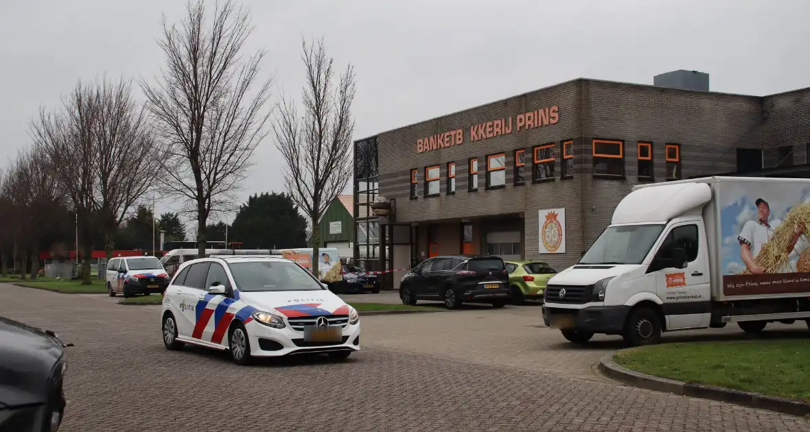 Groot politie onderzoek bij werkadres vermiste man