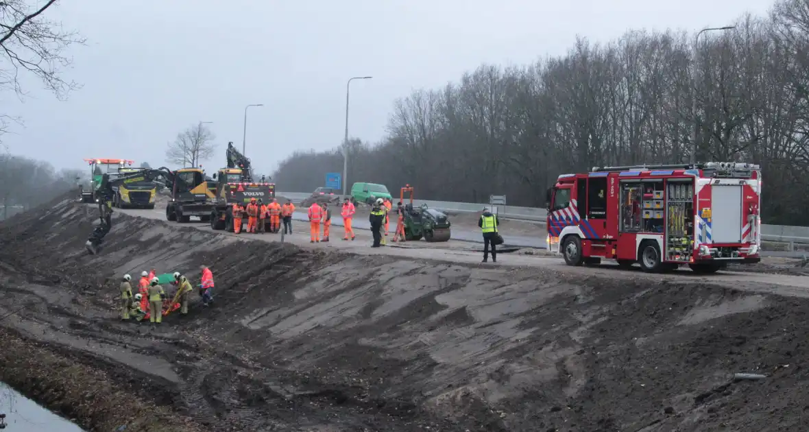 Persoon gevallen bij wegwerkzaamheden - Foto 7