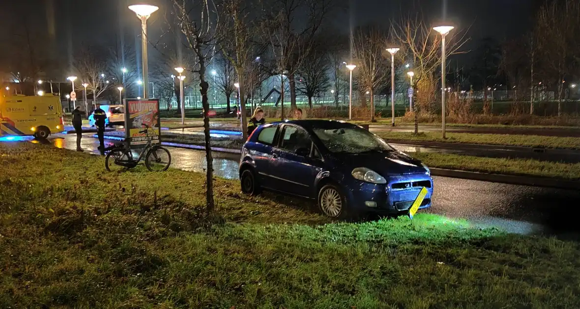 Fietser geschept door automobilist bij oversteken