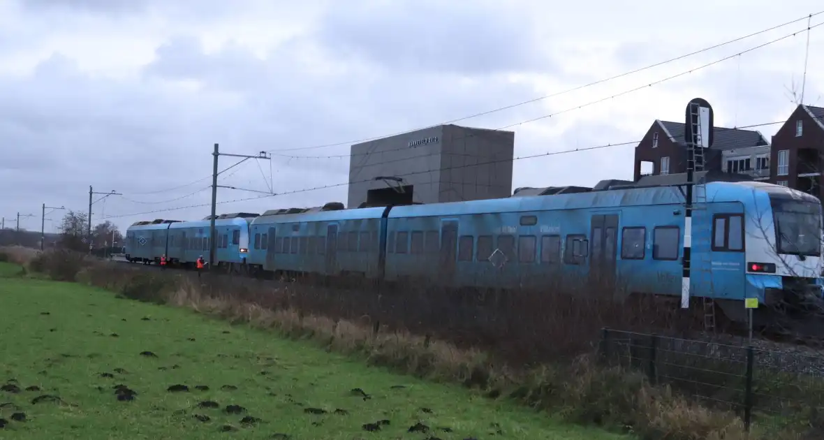 Defecte trein zorgt voor overlast - Foto 5