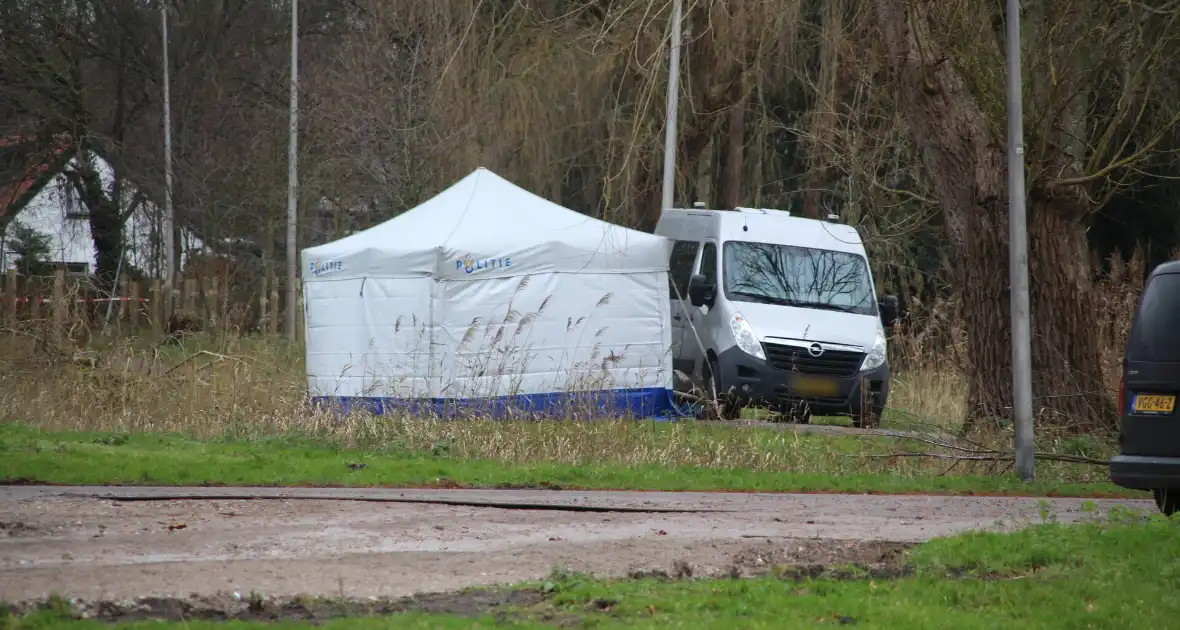 Overleden persoon aangetroffen in park