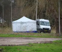 Overleden persoon aangetroffen in park