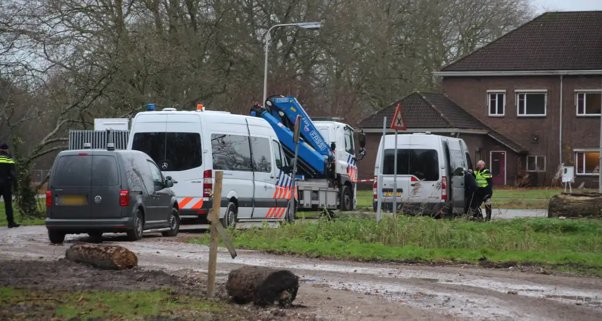 Overleden persoon aangetroffen in park - Foto 6