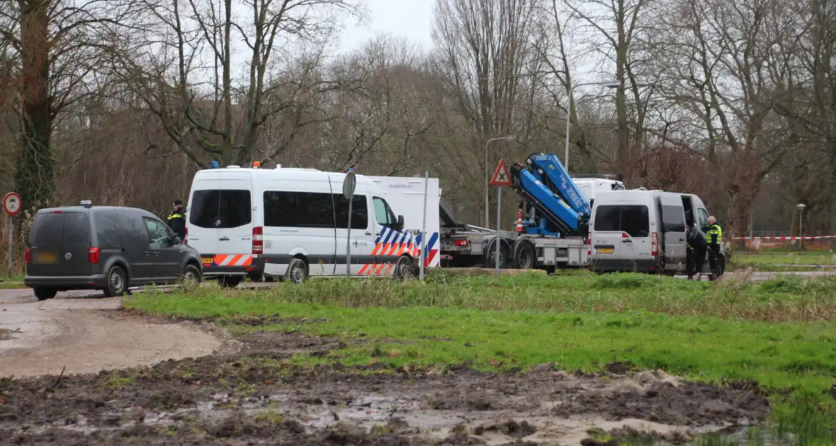 Overleden persoon aangetroffen in park - Foto 8