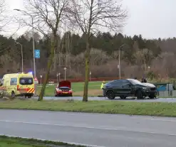 Dure BMW zwaar beschadigd na aanrijding