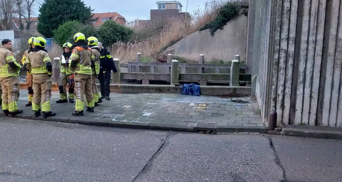 Hulpdiensten ingezet voor persoon te water - Foto 18