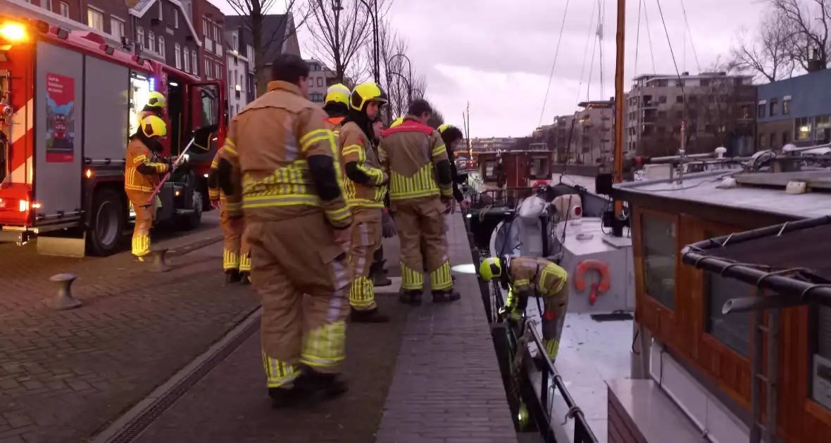 Hulpdiensten ingezet voor persoon te water - Foto 30