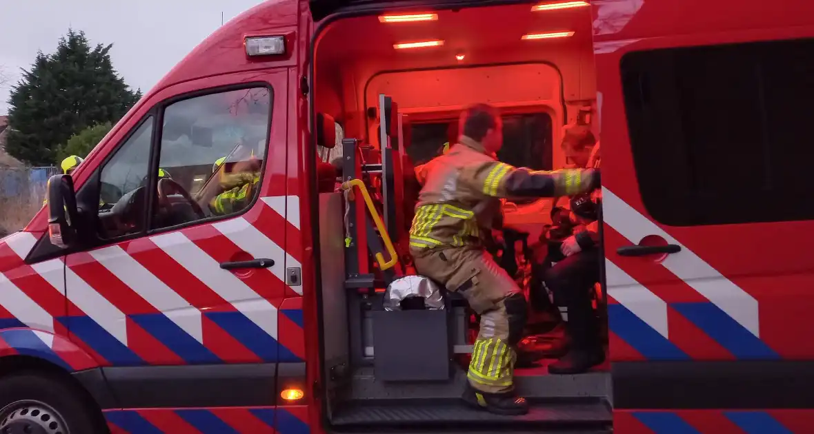 Hulpdiensten ingezet voor persoon te water - Foto 33