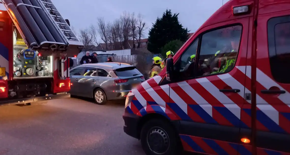 Hulpdiensten ingezet voor persoon te water - Foto 34